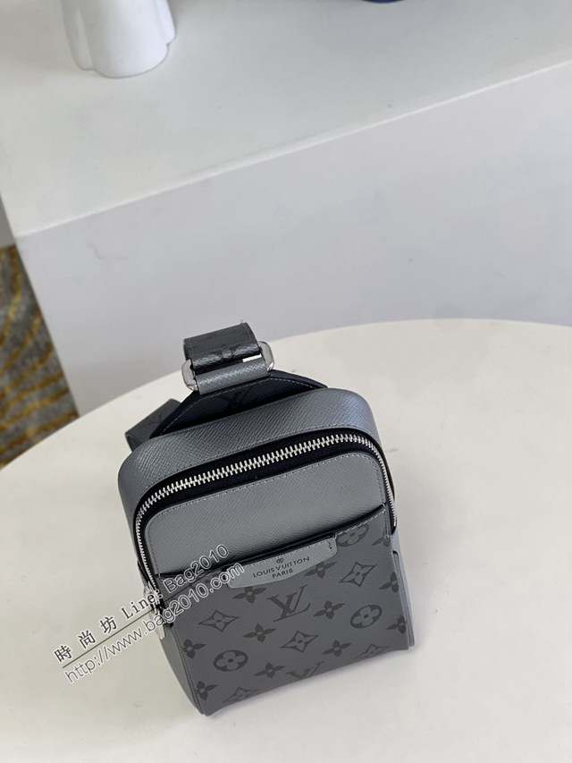 LV專櫃2023新款Taigarama系列Outdoor單肩包 M30833銀 路易威登男士胸包挎包 dn1327